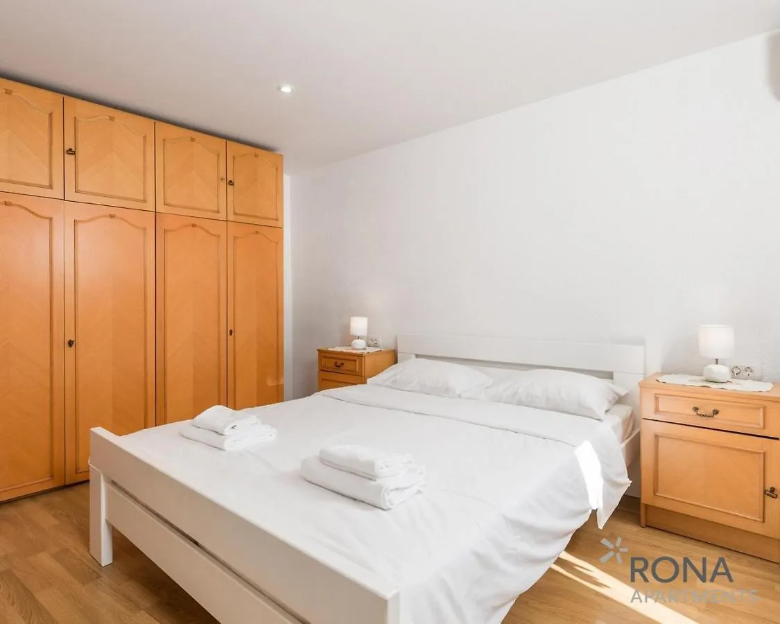Rona Apartment More 로브란 크로아티아